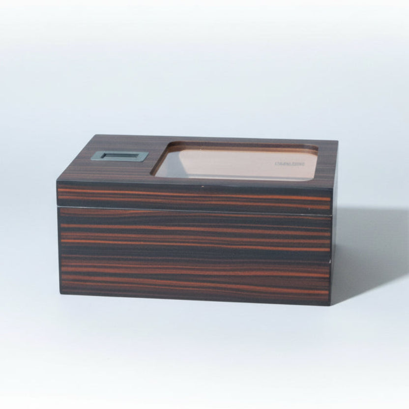 Humidor para 30 Habanos con Chapado en Ébano Negro