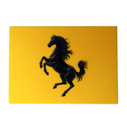 Humidor artesanal color amarillo para 75 habanos con diseño de caballo