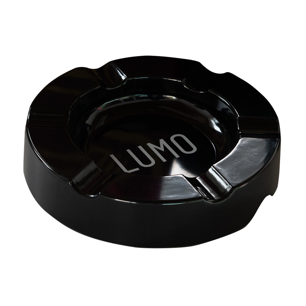 Cenicero fibra de carbono para 6 habanos marca Lumo